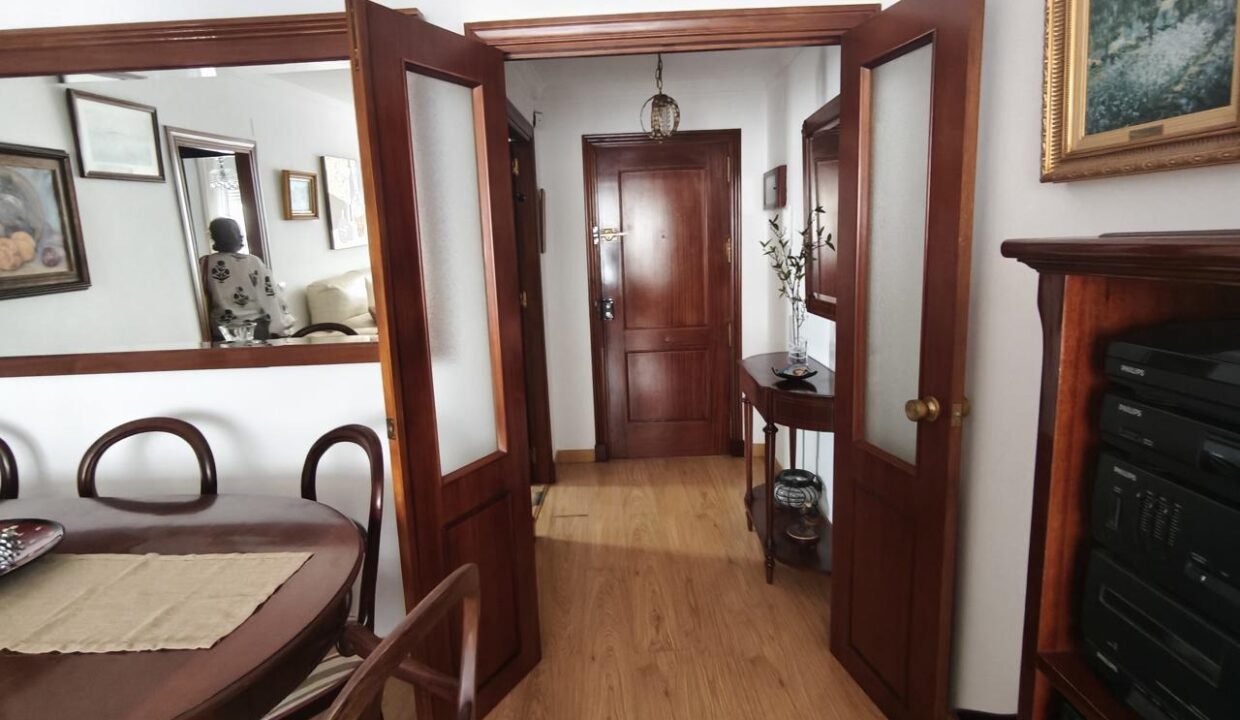 4193084-060608c3